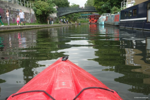 Kayak mit Tempel